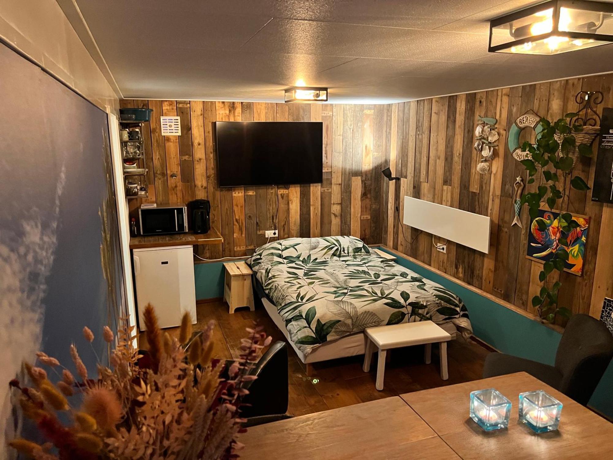 Beach House Met Badkamer, Boxspring & Airco Schoonebeek Exteriör bild