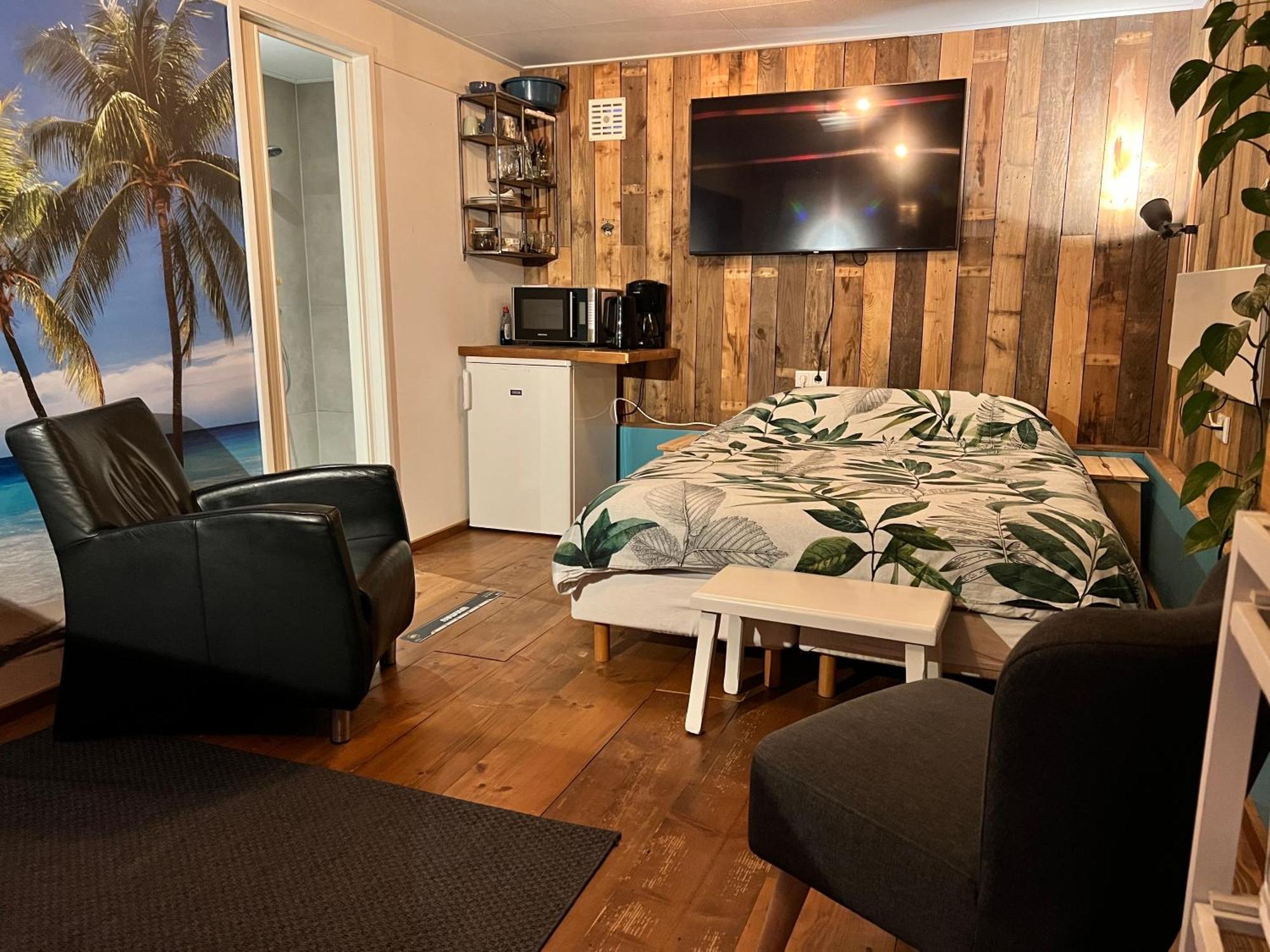 Beach House Met Badkamer, Boxspring & Airco Schoonebeek Exteriör bild